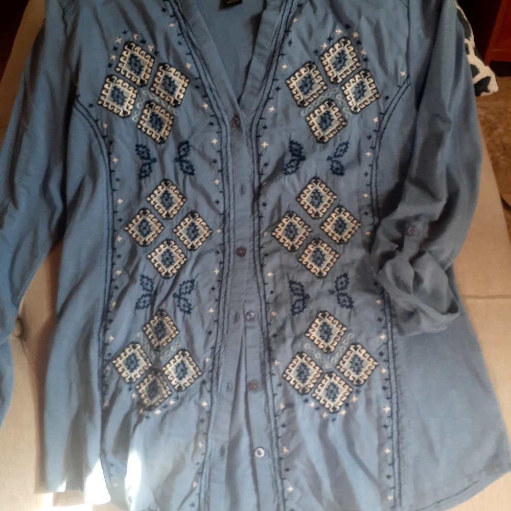 Woman blouse